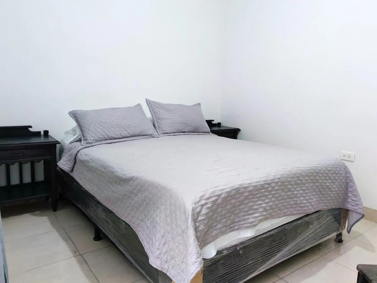 Villa Casa Amplia En Medellín